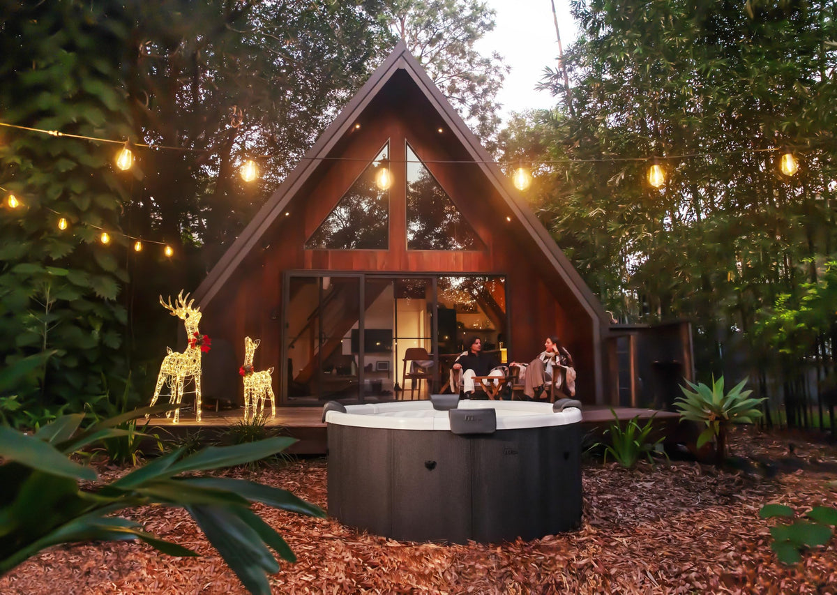 MSpa Denver Carbon Grey 6 Person Portable Modular Hot Tub, WiFi Controlled 13A Plug & Play 2026 Model, LED Colour Lighting, UVC+, Thermal Interlayer, Heats to 40°C, 120 Air Jets All Year Use-DIY Setup