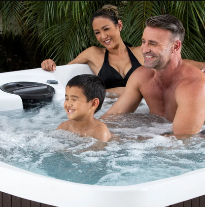 Lifesmart Leganza 6-Person 90-jet 230v Spa with Lounge Seating